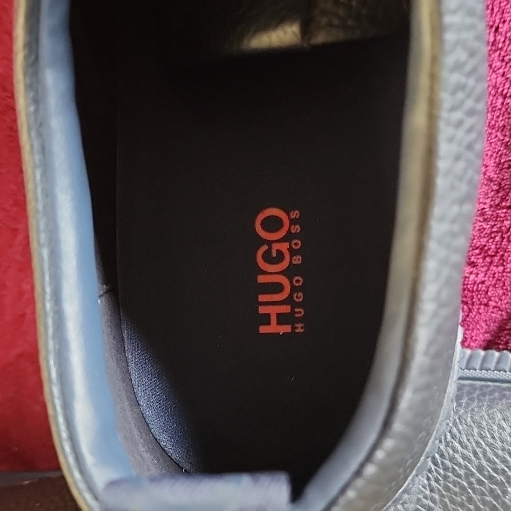 Hugo Boss - Picture 2 of 3